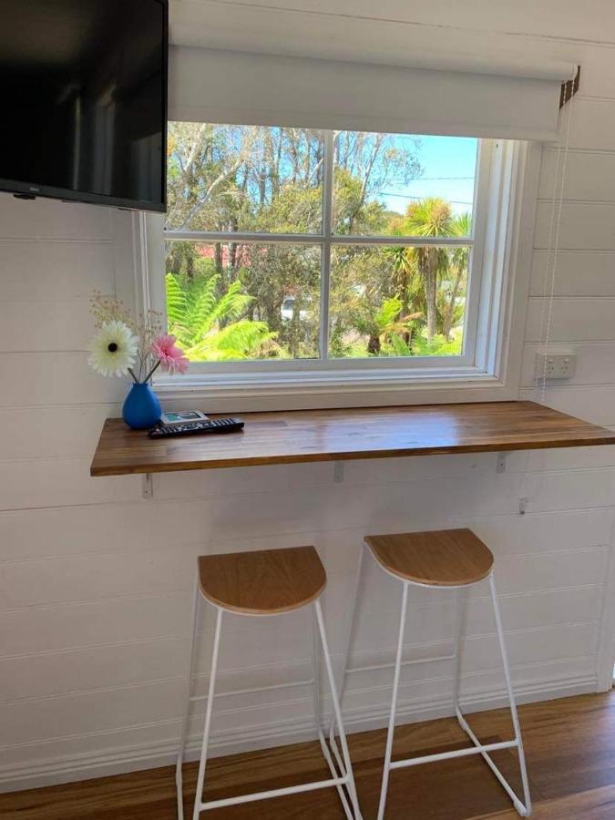The Wandering Duck - Heritage Tiny House Strahan Buitenkant foto